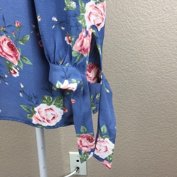 RB Couture Blue Floral Off-The-Shoulder Blouse Top - Picture 3 of 7